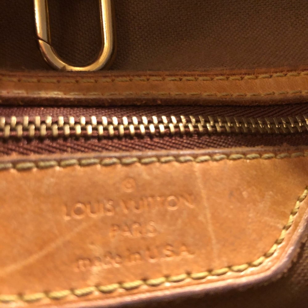 Bottom of bag and stamp